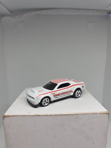 Hot wheels dodge - '18,