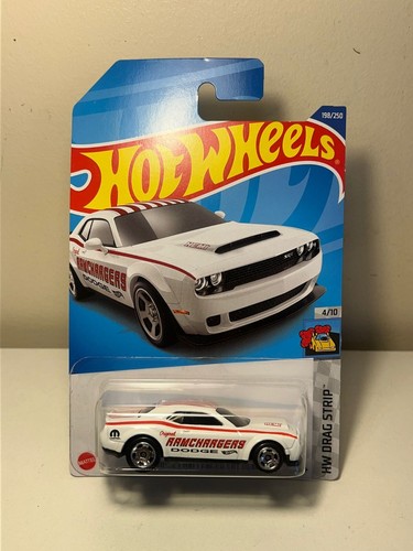 Hot wheels dodge challenger - hot,