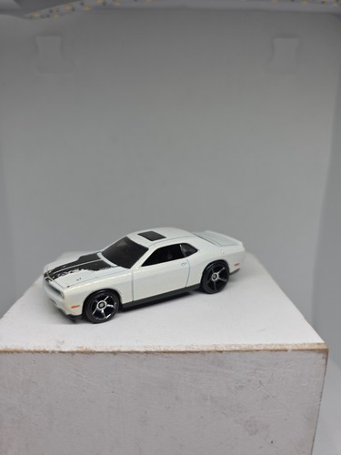 Hot wheels dodge - hot,